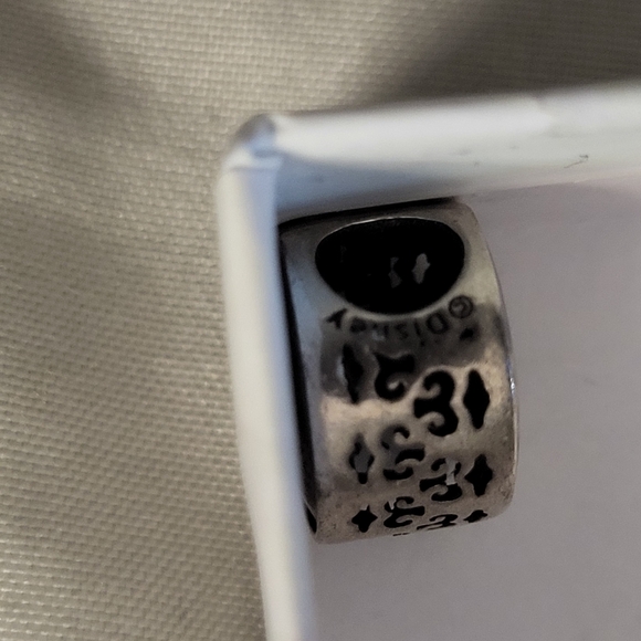 Disney " you fill my world with wonder" charm. Magic carpet ride. Silver - Picture 5 of 5